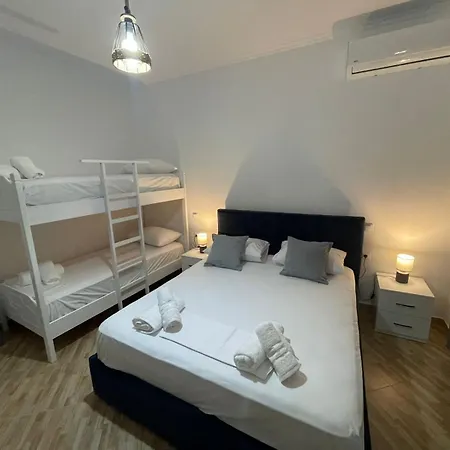 Vanesa Guest house *