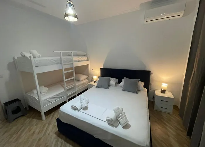 Vanesa ゲストハウス 3*